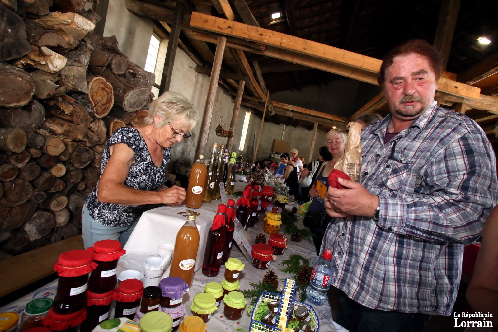 ici-pas-de-potions-mais-des-confitures-et-autres-produits-quot-maison-quot-photo-samuel-moreau.jpg